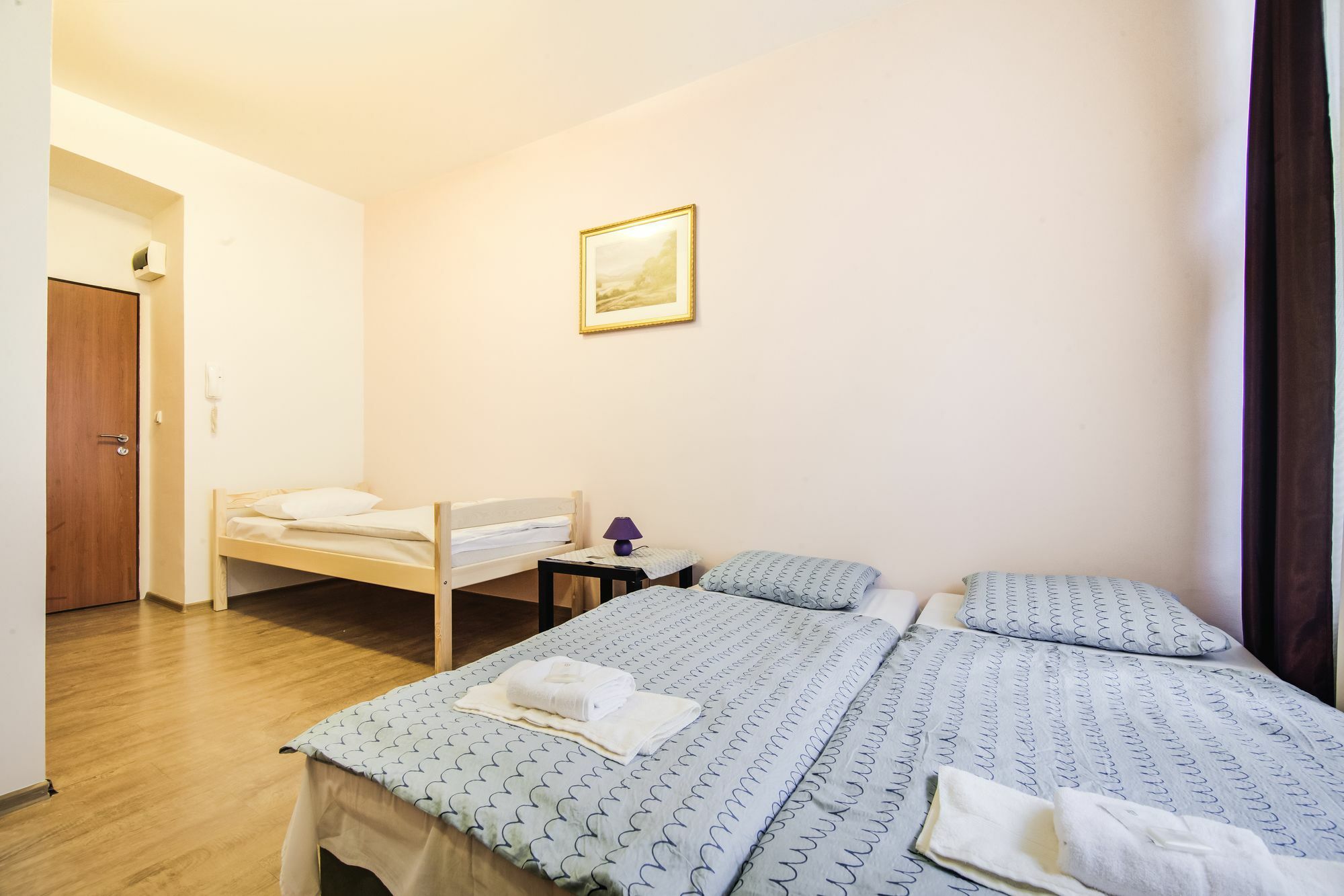 Aparthotel Zarra ปราก ภายนอก รูปภาพ